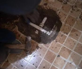 蓝田卫生间漏水维修公司为您分享下卫生间渗水如何处理及注意事项